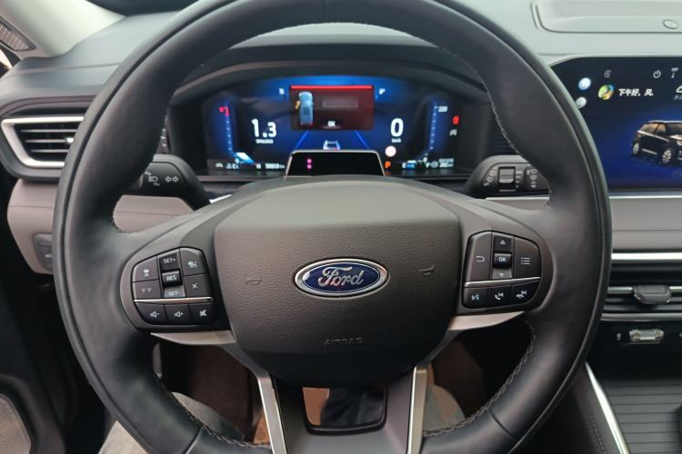 Used Ford Explorer 2024 2.3T EcoBoost Four-Wheel Drive Titanium Edition 6 Seats