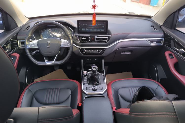 Used Bestune T33 2019 1.6L Manual Luxury Edition China VI Center Console