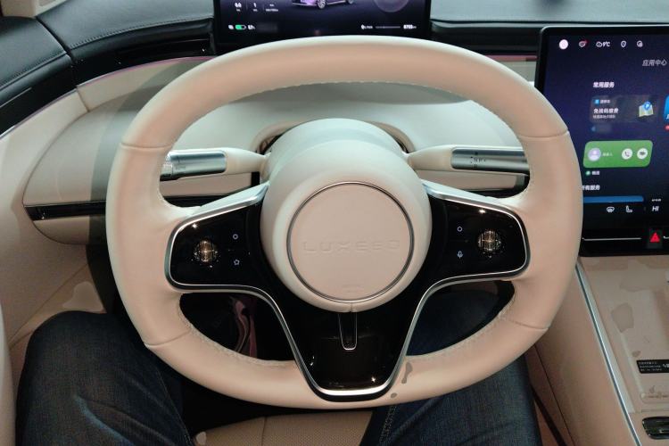 Used Hima Luxeed S7 2025 855 km Max