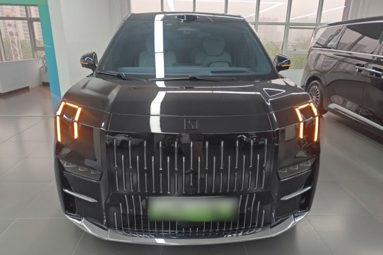 Used Zeekr 009 2024 Six-Seat Executive Version 4WD 108 kWh
