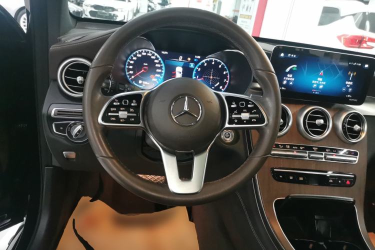 Used Mercedes-Benz GLC 2020 Facelift GLC 300 L 4MATIC Dynamic Edition
