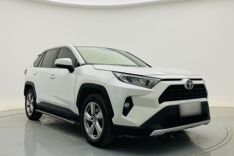 Used Toyota RAV4 2022 2.0L CVT Two-Wheel Drive Fashion Plus Edition
