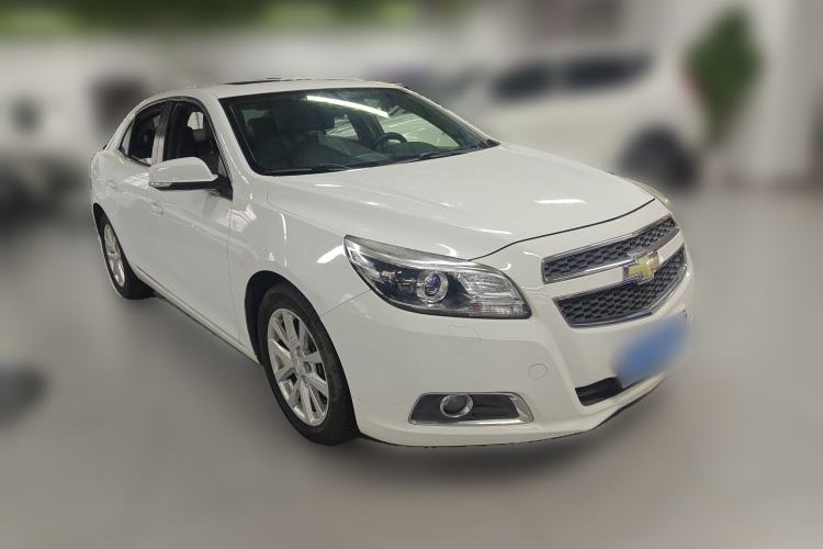 Used Chevrolet Malibu 2014 2.0L Automatic Luxury Edition Front Right 45 Deg