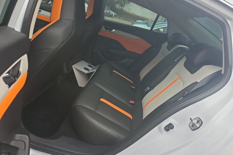 Used Dongfeng Aeolus Yixuan 2023 Mach Edition 1.5L Automatic Chasing Wind Version Left Rear Seat