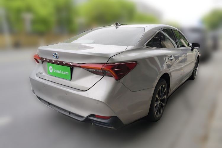 Used Toyota Avalon 2023 Dual-Engine 2.5L Luxury Edition Rear Right 45 Deg