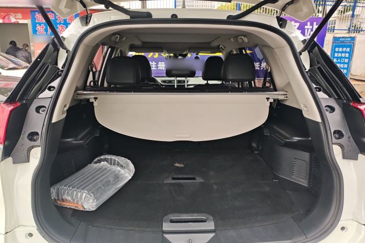 Used Nissan X-Trail 2019 2.0L CVT Smart Connect Comfort Edition 2WD Trunk