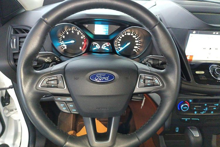 Used Ford Kuga 2017 EcoBoost 180 Two-Wheel-Drive Platinum Edition

