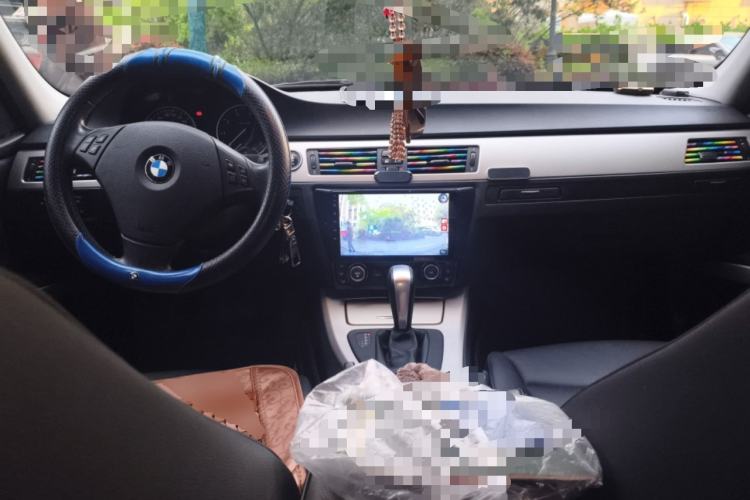 Used BMW 3 Series 2012 318i Leading Model Center Console