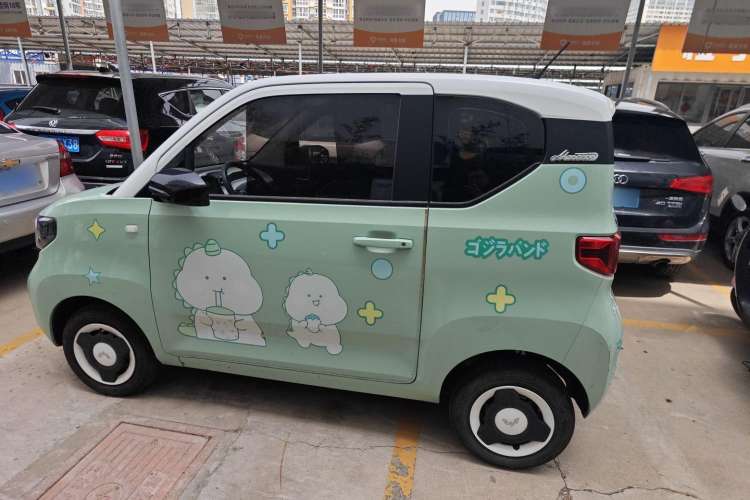 Used Wuling Hongguang MINIEV 2021 Macaron Fashion Model Lithium Iron Phosphate