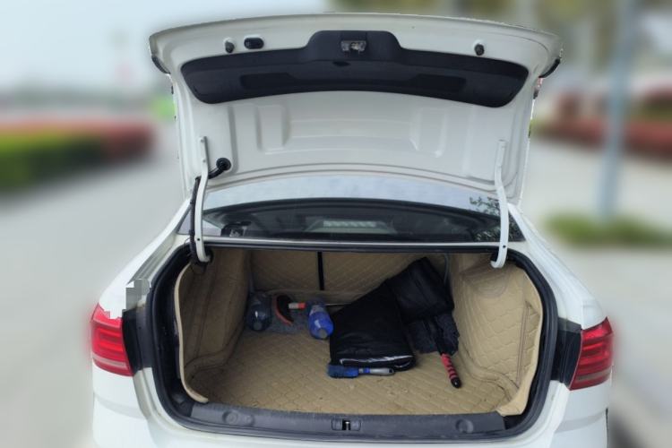 Used Volkswagen Lavida 2017 230TSI DSG Comfort Edition Trunk