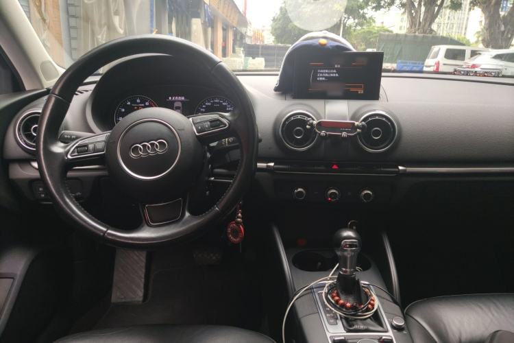 Used Audi A3 2015 Sportback 35 TFSI Millionth Anniversary Intelligent Leading Model Center Console