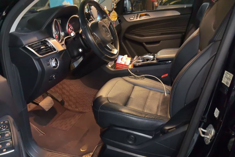 Used Mercedes-Benz GLE Coupe 2017 GLE 400 4MATIC Coupe SUV Driver Seat