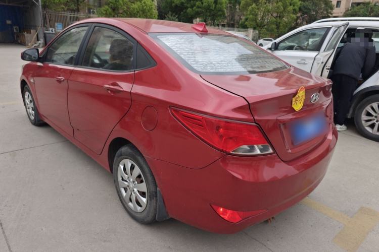 Used Hyundai Verna (older generation) 2014 1.4L Manual Smart GLS Trim
