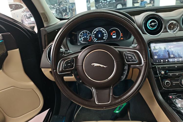 Used Jaguar XJ 2018 XJL 3.0 SC Two-Wheel-Drive Elegant Business Edition
