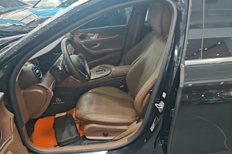 Used Mercedes-Benz E-Class 2023 Updated E 300 L Fashion Edition
