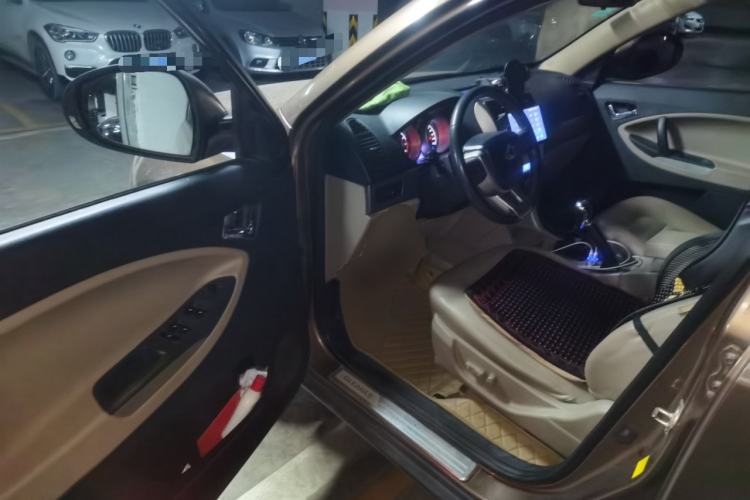 Used Geely Auto GX7 2012 2.0L Manual Elite Edition