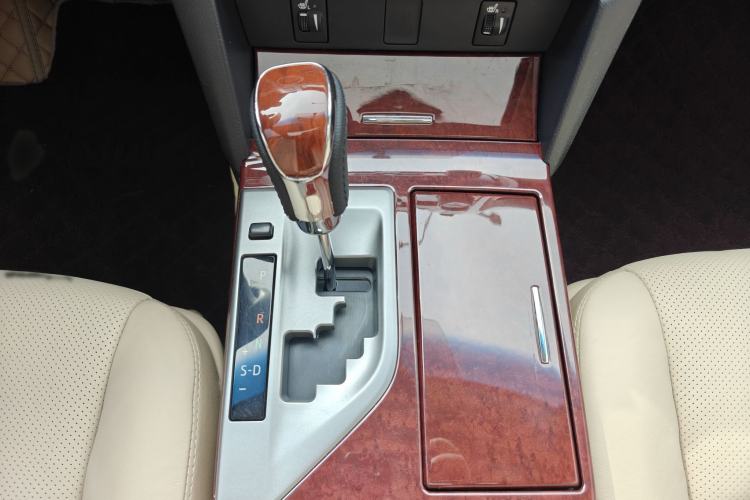 Used Toyota Camry 2012 2.5G Luxury Edition Gear Lever