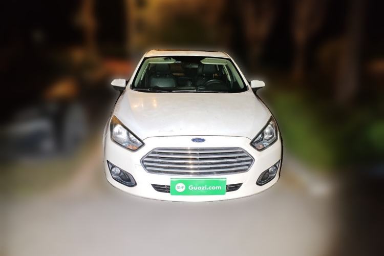 Used Ford Escort 2015 1.5L Manual Fashion Edition