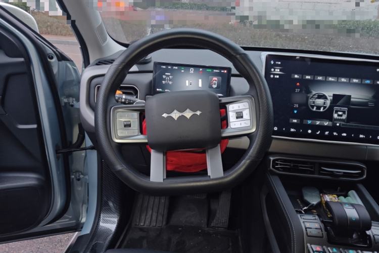 Used Formula Leopard Titanium 3 2025 501 km Range Rear-Wheel Drive Intelligent Driving Max Edition