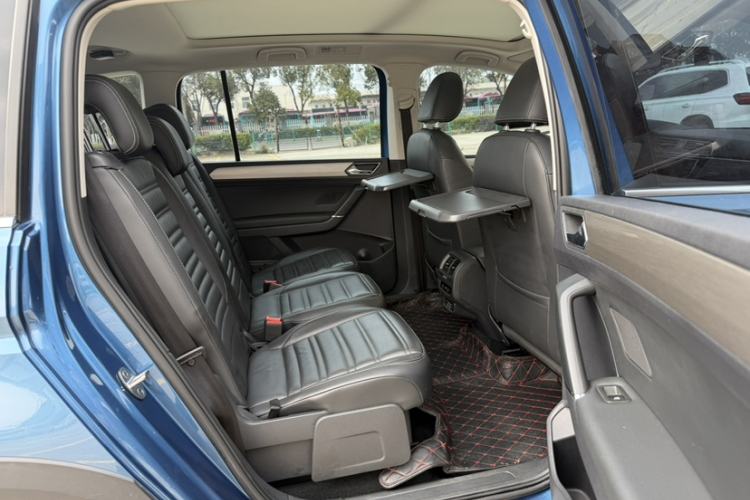 Used Volkswagen Touran 2018 Volkswagen Touran L 280TSI DSG Boundary Luxury Edition 7 Seats China V Emission Standard