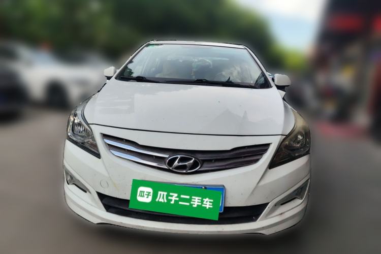 Used Hyundai Verna (older generation) 2014 1.4L Manual Smart GLS Trim