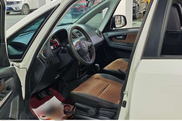 Used Suzuki SX4 2016 1.6L Automatic Classic Edition
