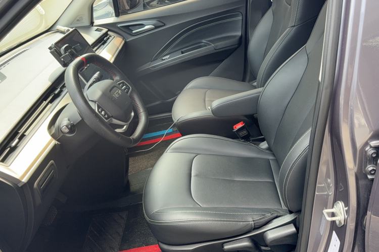 Used NETA V 2021 Long-Range Entertainment Edition Upgrade Model
