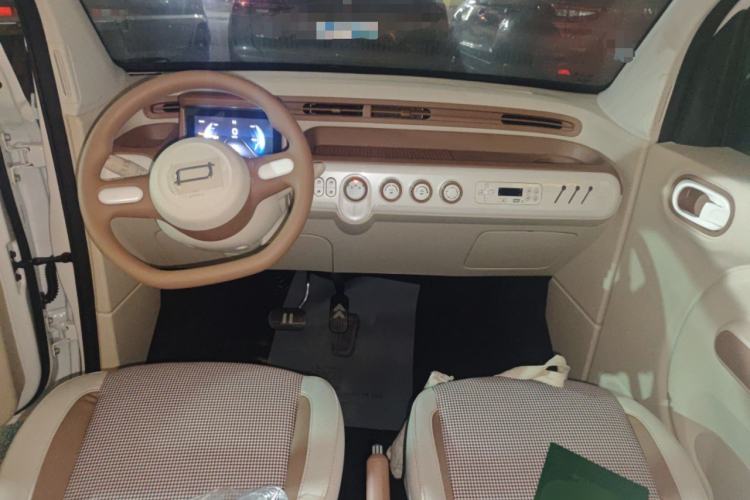 Used Bestune Pony 2026 222km Colorful Horse Center Console