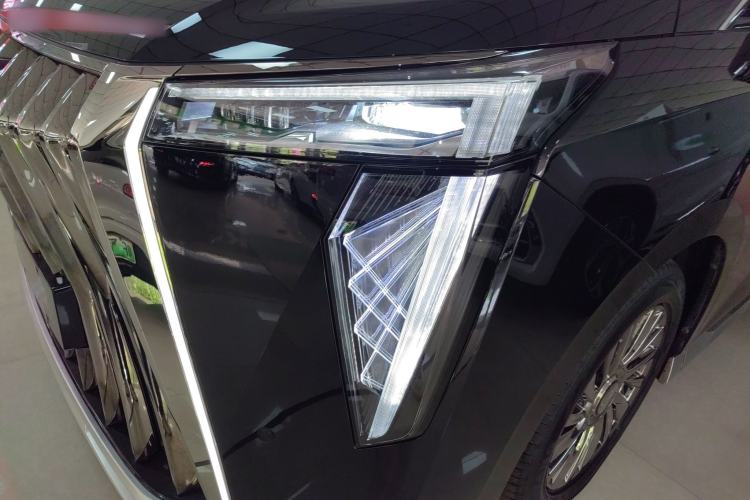 Used GAC Trumpchi M8 2023 Zongshi Series Dual-Motor Supreme Edition