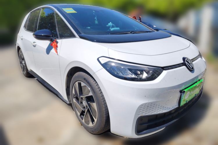 Used Volkswagen ID.3 2025 Smart Model Outstanding Oxygen Edition
