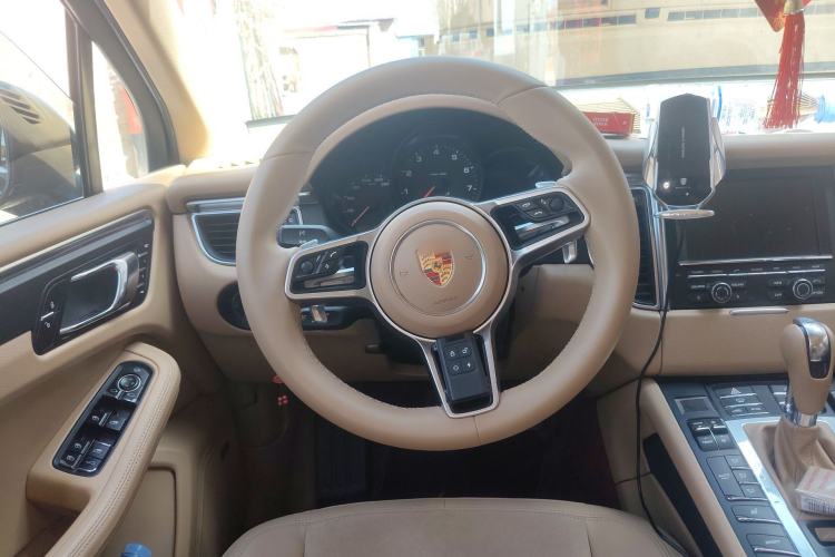 Used Porsche Macan 2014 Macan 2.0T
