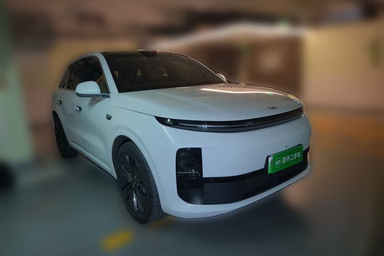 Used Li Auto L6 2024 Max Front Right 45 Deg