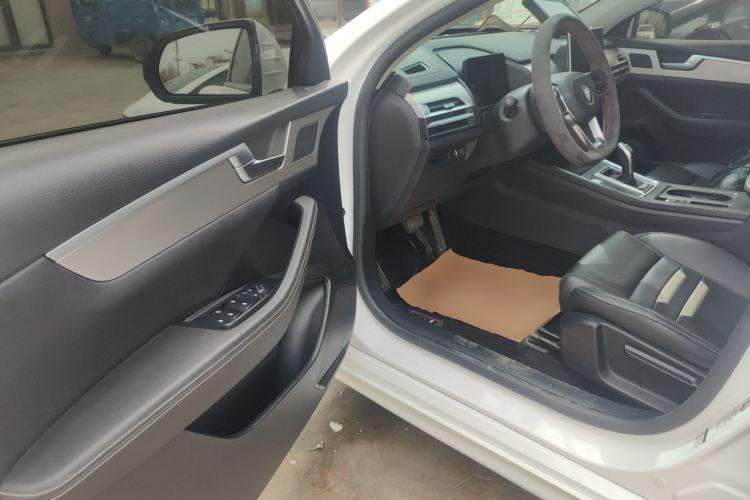 Used BYD Qin Pro 2019 Super Edition 1.5TI Automatic Smart Connect FENGSHANG Model China VI Standard