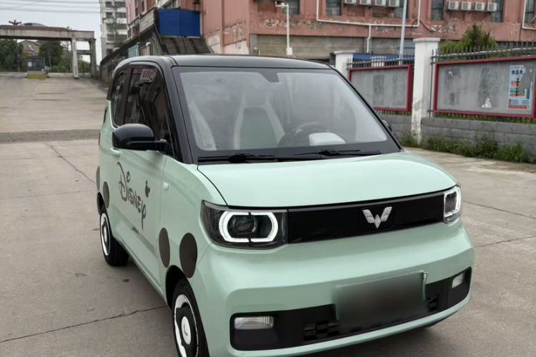 Used Wuling Hongguang MINIEV 2021 Macaron Sandwich Model 170 km Lithium Iron Phosphate Exterior 5