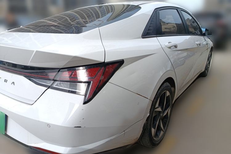 Used Hyundai Elantra 2021 1.5L CVT LUX Prestige Edition
