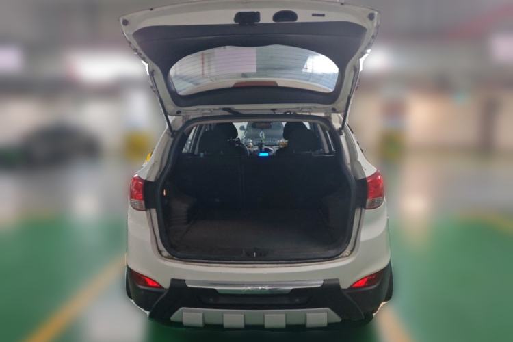 Used Hyundai ix35 2015 2.0L Automatic 2WD Comfort Edition China V Standard Trunk