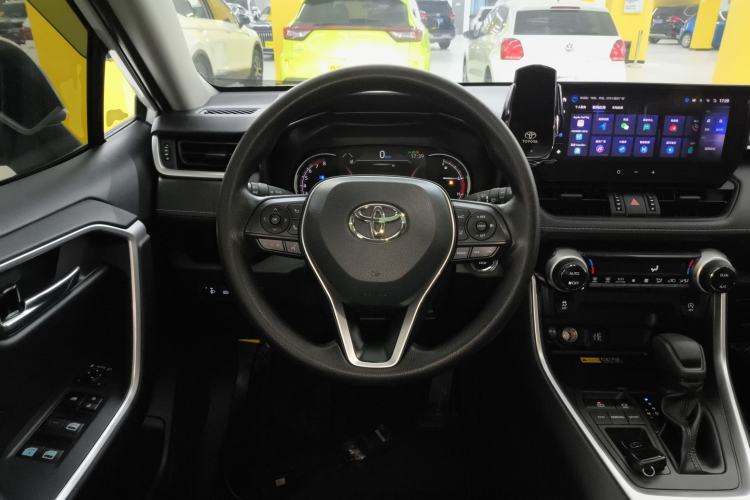 Used Toyota RAV4 2024 2.0L CVT Two-Wheel Drive Fashion Edition