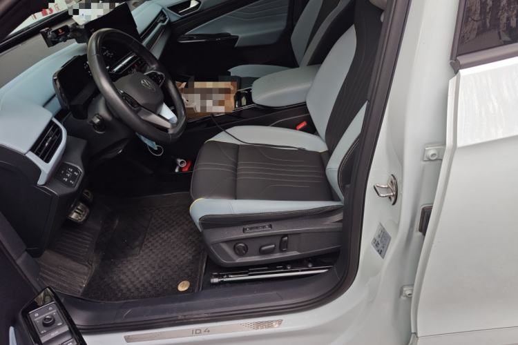 Used Volkswagen ID.4 X 2023 Ultra-Intelligent Long-Range Version Left Front Seat