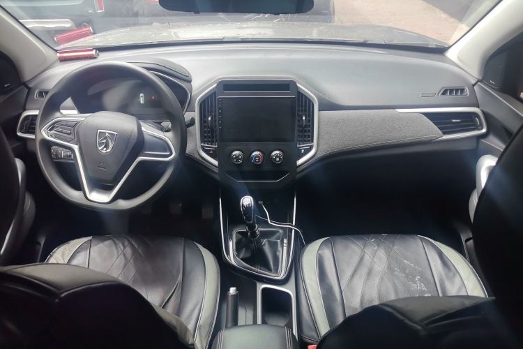 Used Baojun 530 2020 1.5T Manual Comfort Version 7 Seats
