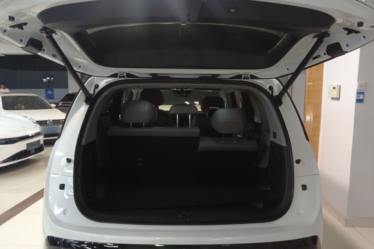 Used Zeekr MIX 2025 Intelligent Driving Version
