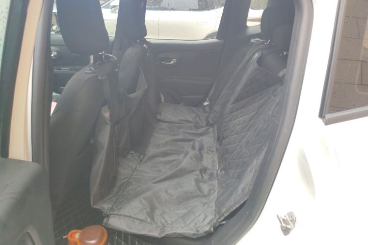 Used Jeep Renegade 2018 Connected Large Screen Version 180T Automatic High-Energy Edition Left Rear Seat