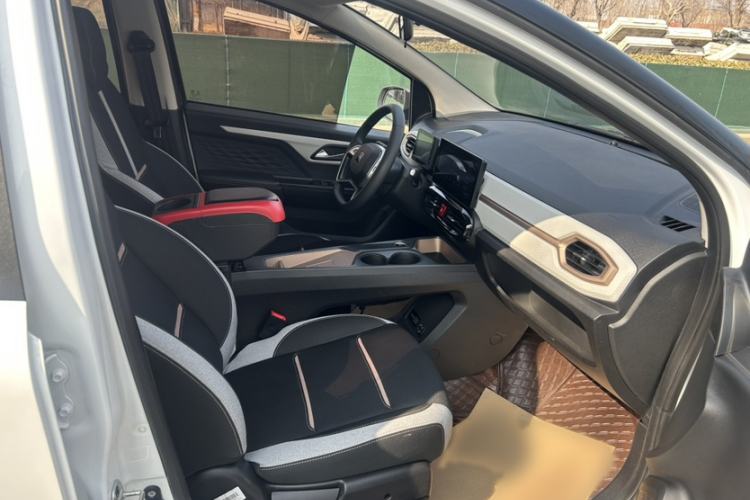 Used JAC Yiwei E10X 2024 Charming Edition 301km Lite