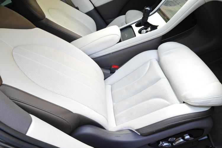 Used IM LS7 2023 90 kWh Elite Rear-Drive Version
