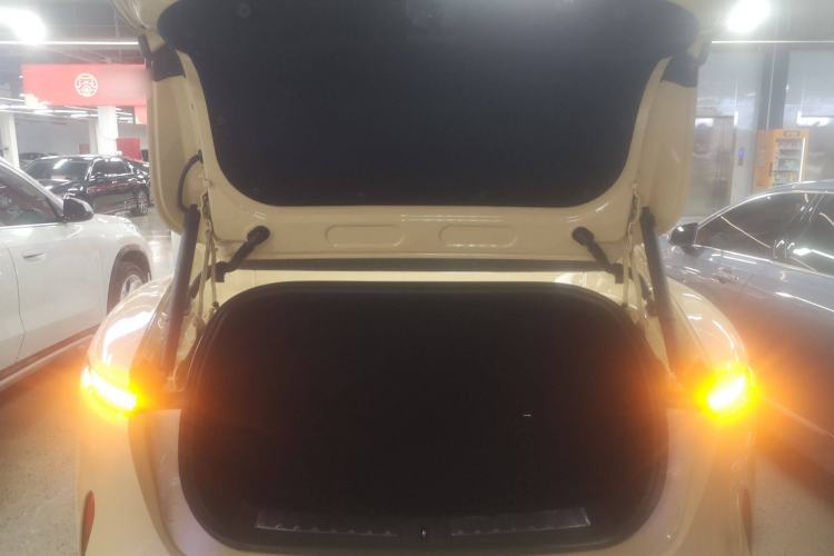 Used Avatr 11 2024 700 Three-Laser Four-Wheel Drive Recommended Version
