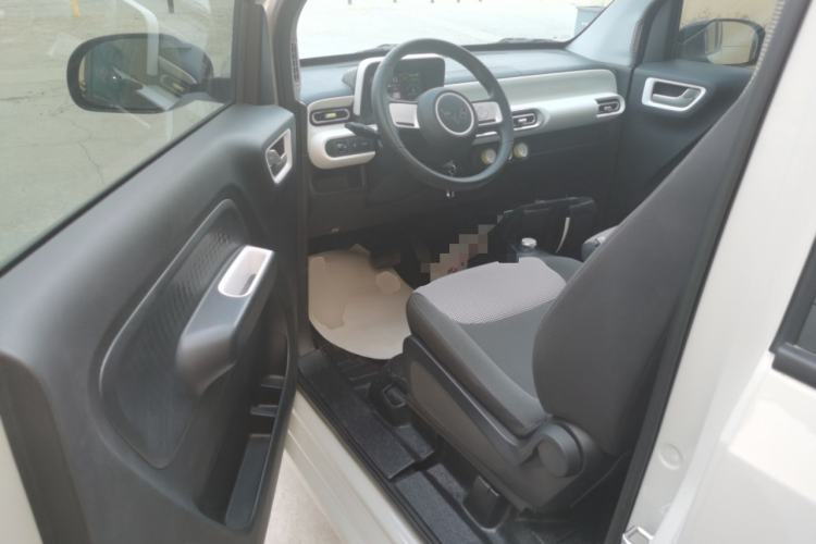 Used Wuling Hongguang MINIEV 2024 3rd Generation 215km Youth Edition