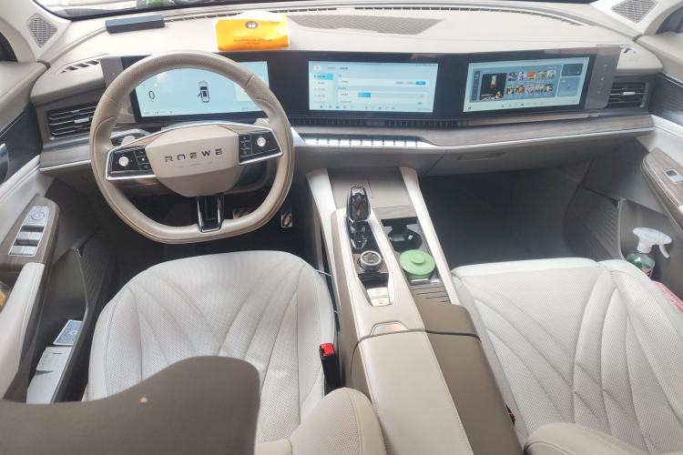 Used Roewe RX9 2023 2.0T Four-Wheel Drive Luxury Edition Center Console