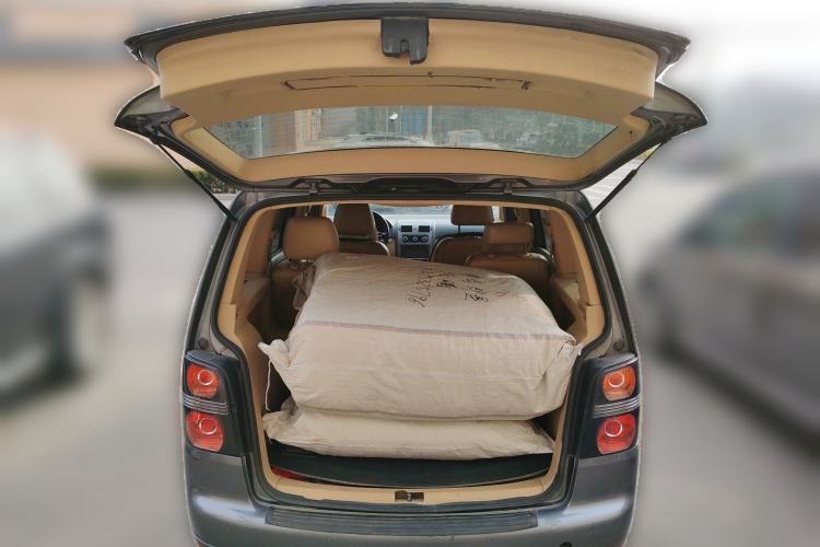 Used Volkswagen Touran 2011 1.4T DSG Zhiya Edition 5 Seats Trunk