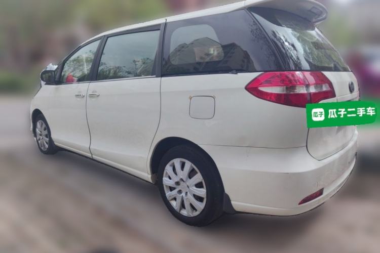 Used BYD M6 2013 2.0L Manual Comfort Edition
