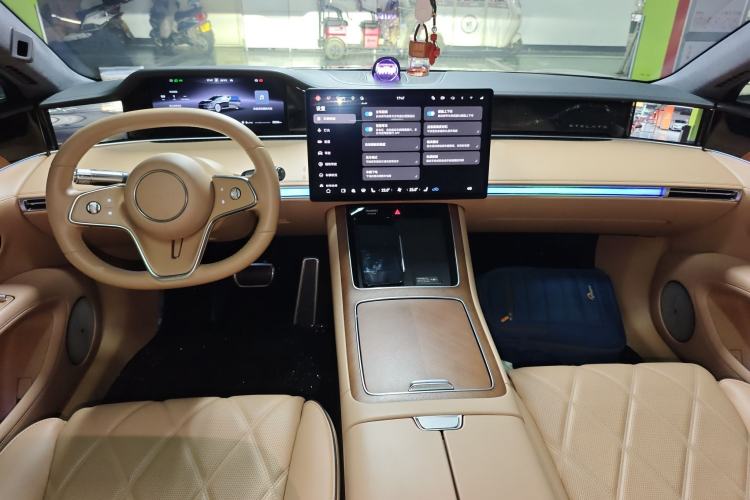 Used Hima Stelato S9 2024 All-Electric Ultra Four-Wheel-Drive Flagship Edition Center Console