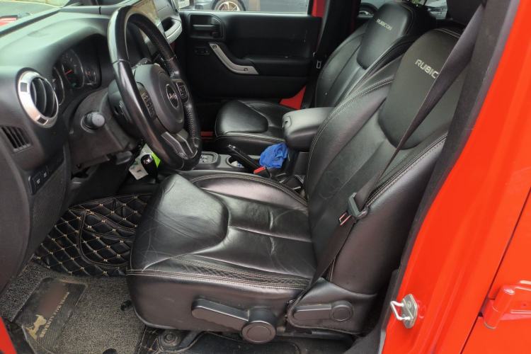 Used Jeep Wrangler 2015 3.6L Rubicon Four-Door Comfort Edition
